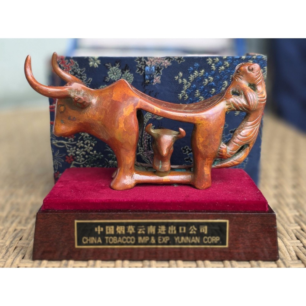 Vintage Yunnan Bronze Bull Mother Calf Statue China Tobacco Corp Boxed